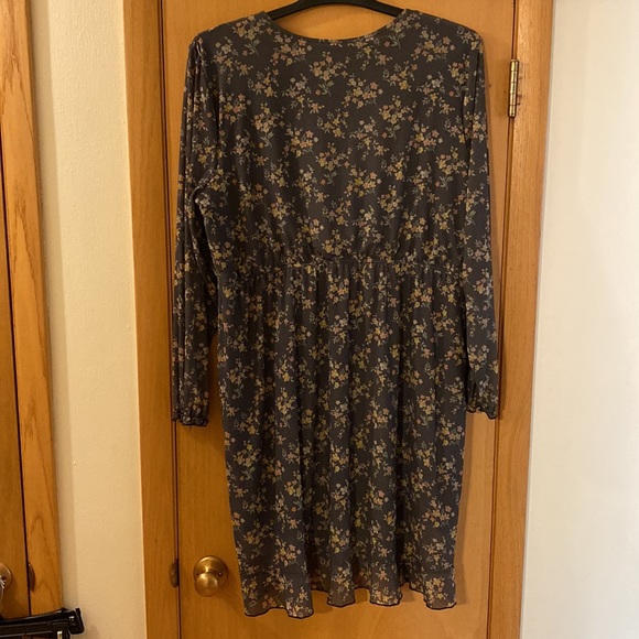 Ophelia Roe Floral Cinched Dress Green Plus Size 2X - Picture 13 of 16